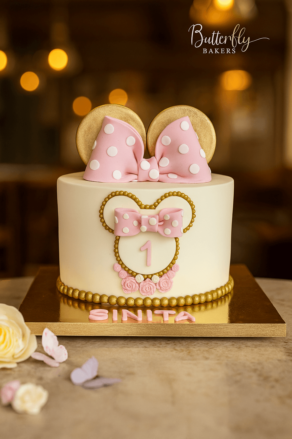 Minnie mouse cake